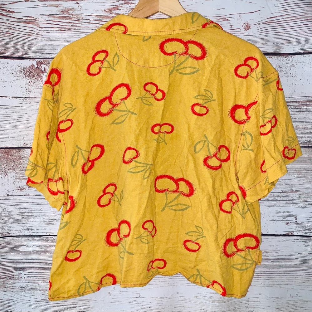 Urban Outfitters BDG Cottagecore Aiden Cherry Short Sleeves Top Blouse Medium - Picture 3 of 5